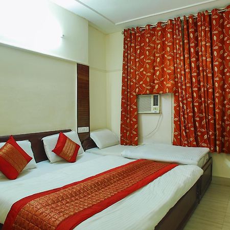 Hotel Raghunath Jammu Eksteriør bilde