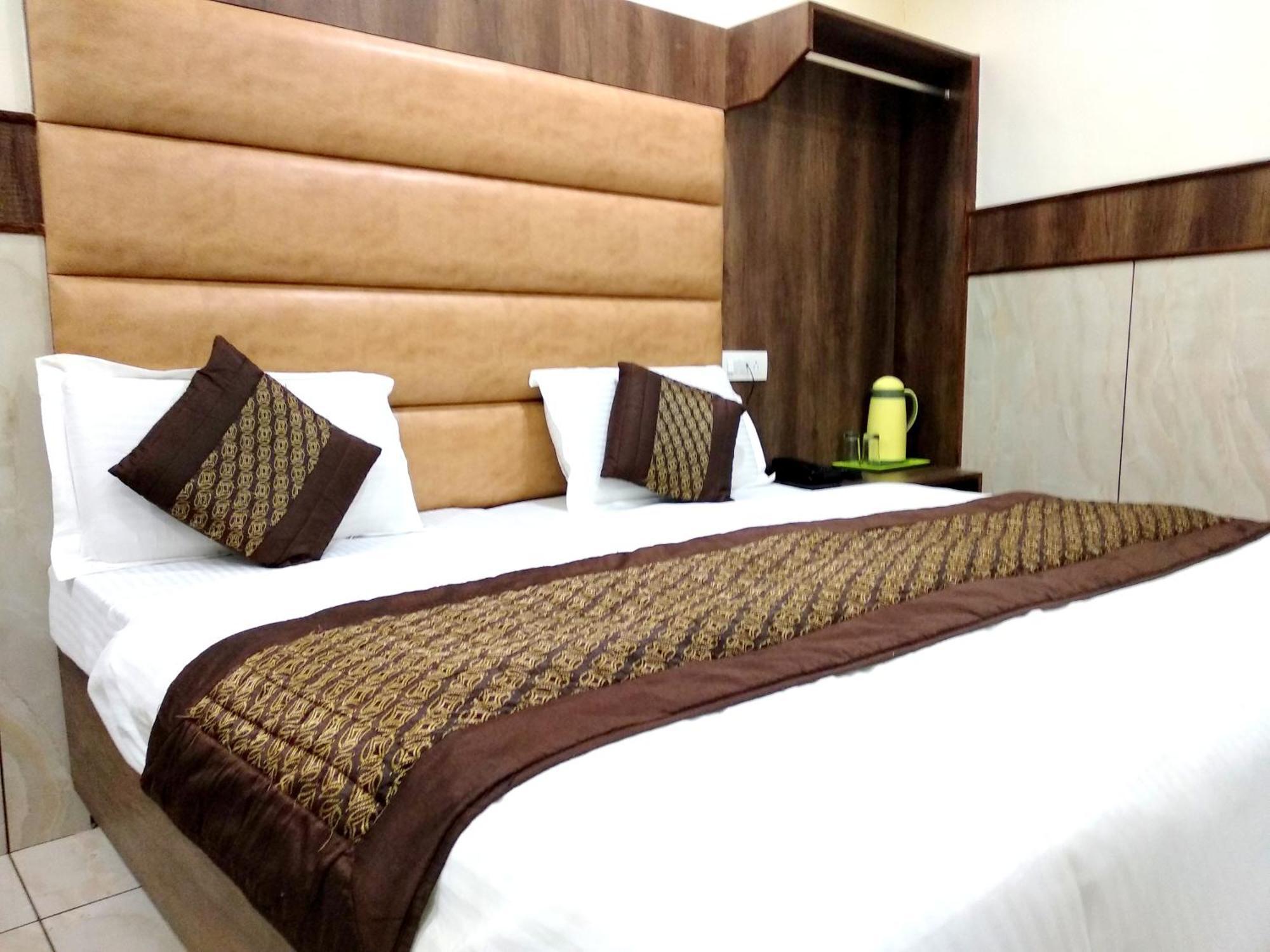 Hotel Raghunath Jammu Eksteriør bilde