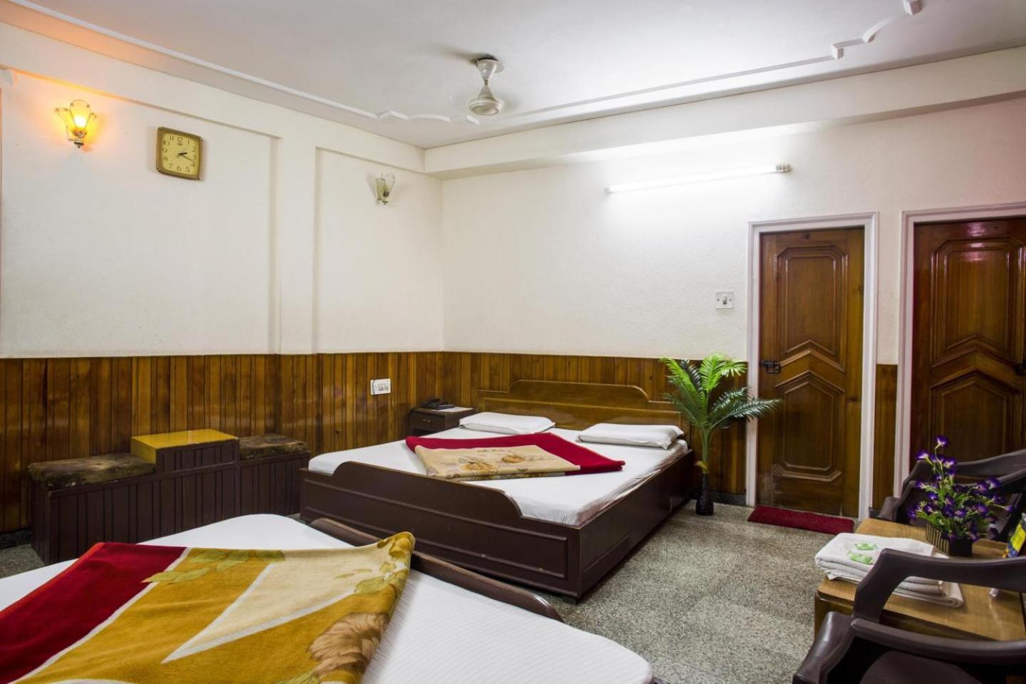 Hotel Raghunath Jammu Eksteriør bilde