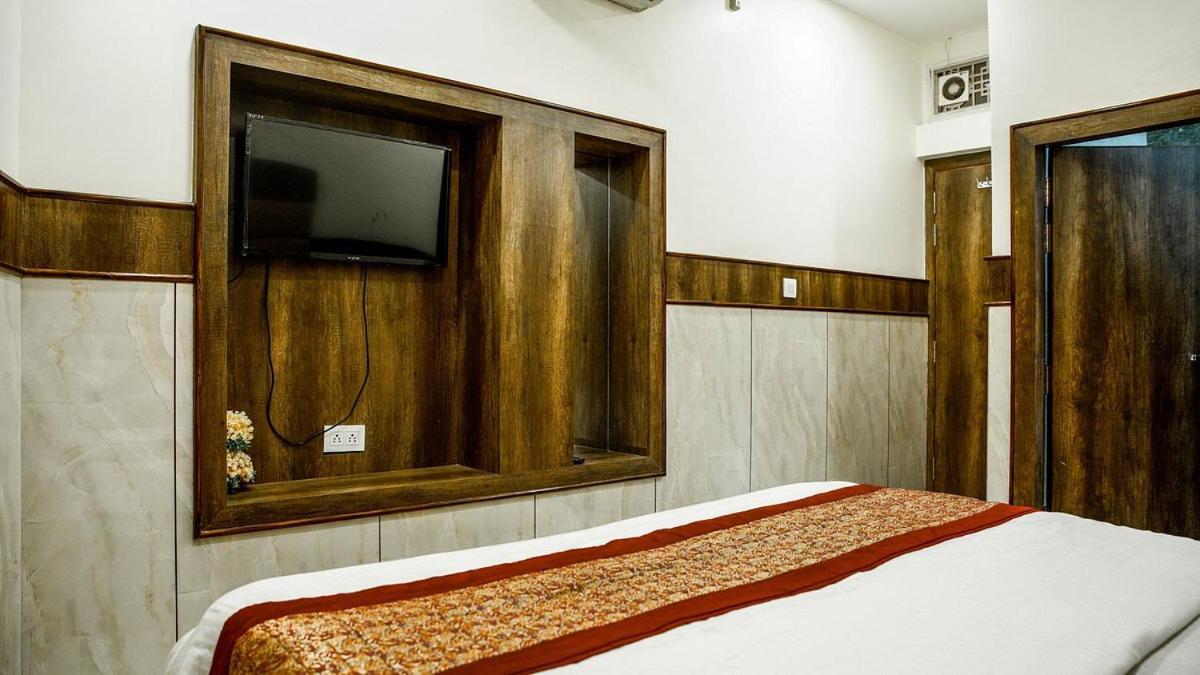 Hotel Raghunath Jammu Eksteriør bilde