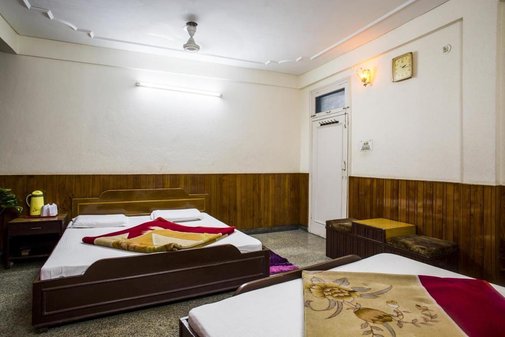 Hotel Raghunath Jammu Eksteriør bilde