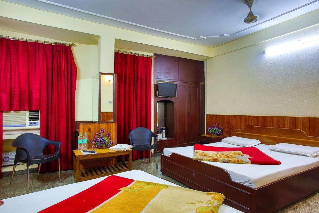 Hotel Raghunath Jammu Eksteriør bilde
